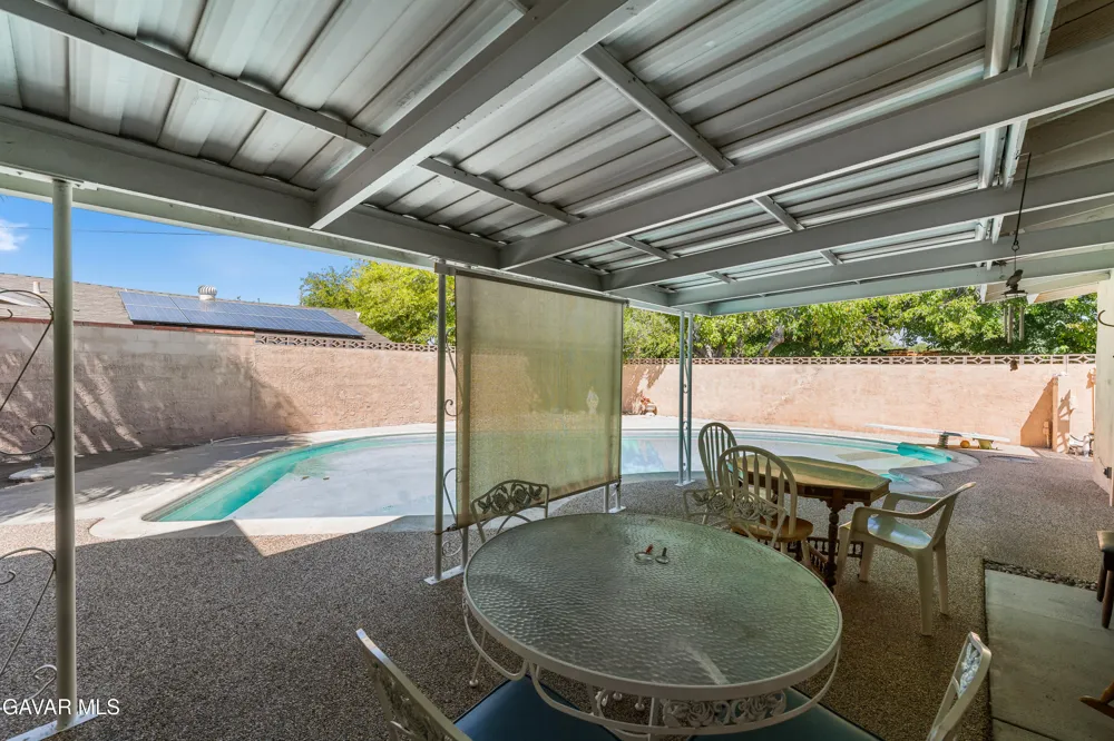 1152 E Avenue J1 Lancaster, CA 93535
