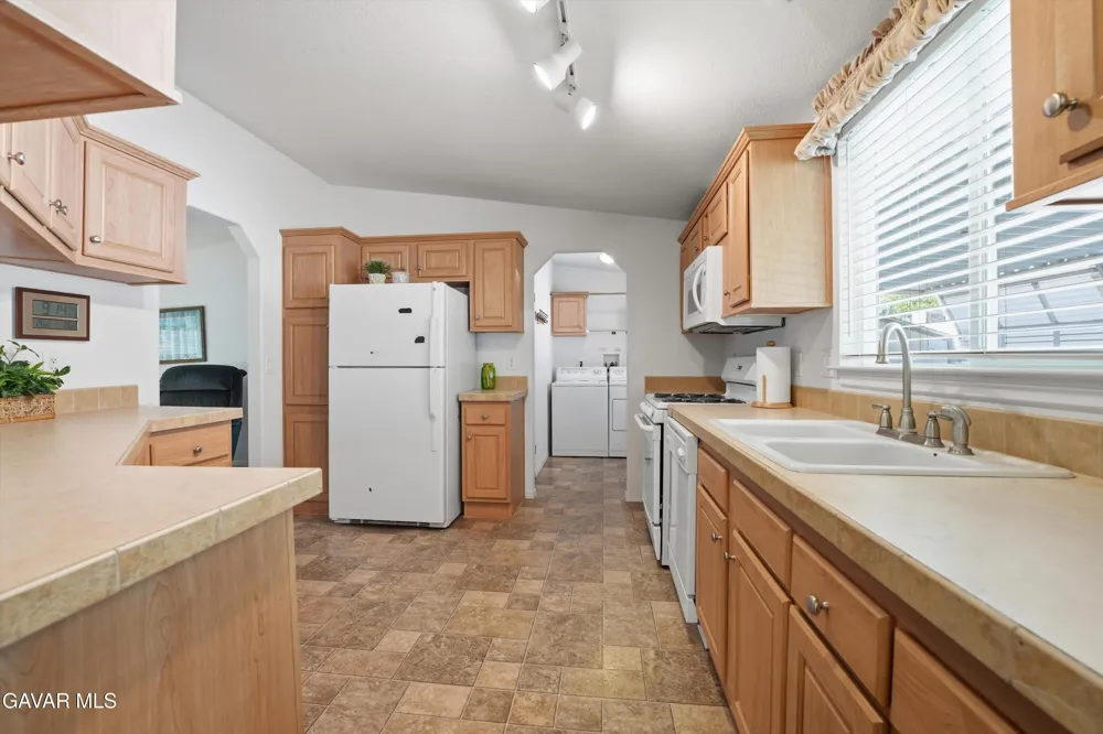 2550 E Avenue I #Spc 50 Lancaster, CA 93535