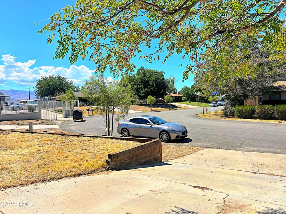38510 E 159th Street Palmdale, CA 93591