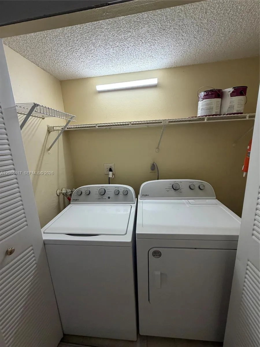 8290 Lake Dr #540 Doral, FL 33166