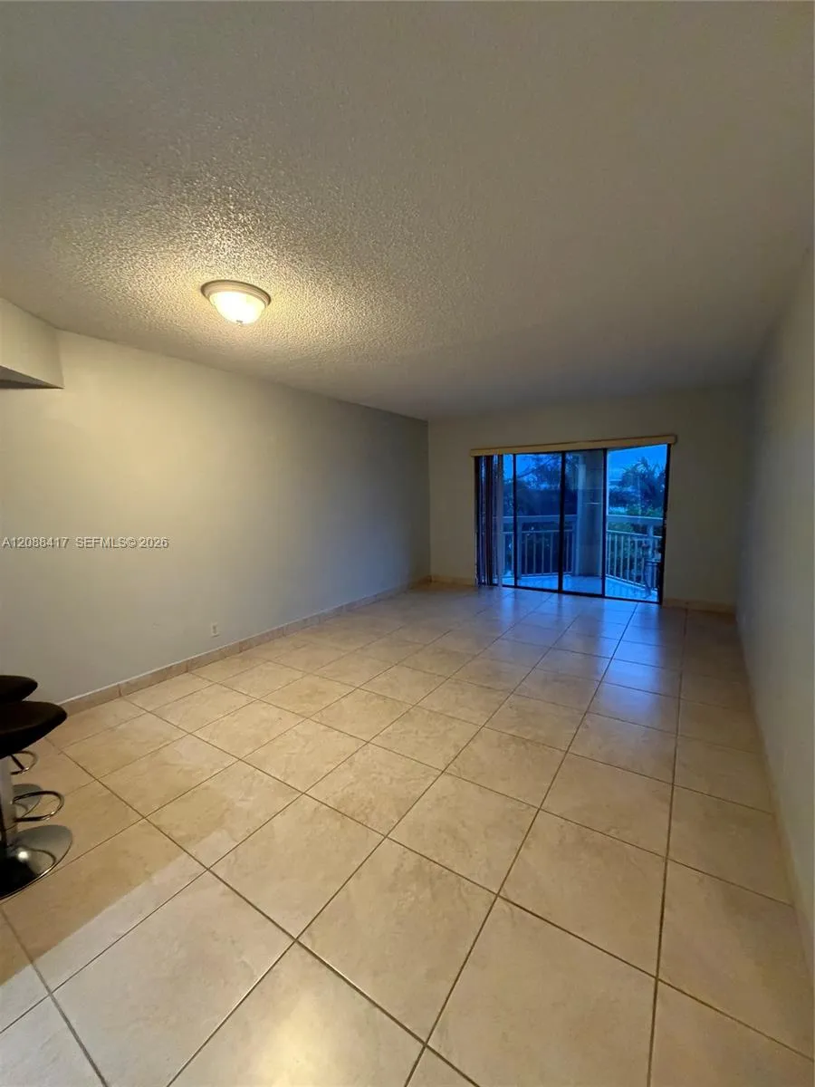 8290 Lake Dr #540 Doral, FL 33166
