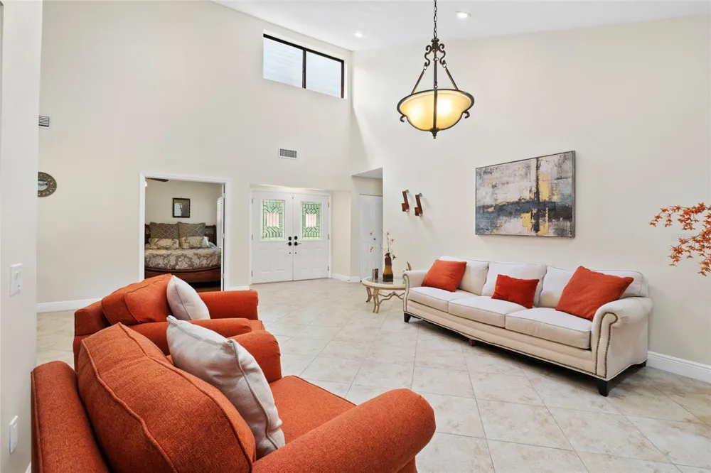 6729 EDGEWORTH DRIVE Orlando, FL 32819