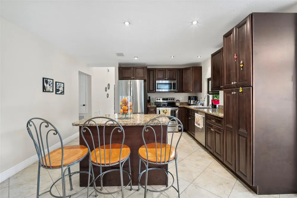 6729 EDGEWORTH DRIVE Orlando, FL 32819
