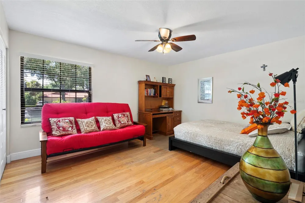 6729 EDGEWORTH DRIVE Orlando, FL 32819
