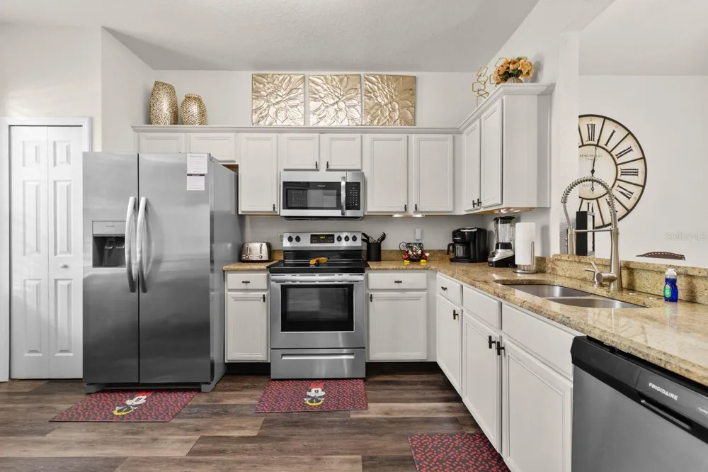 3633 CALABRIA AVENUE Davenport, FL 33897