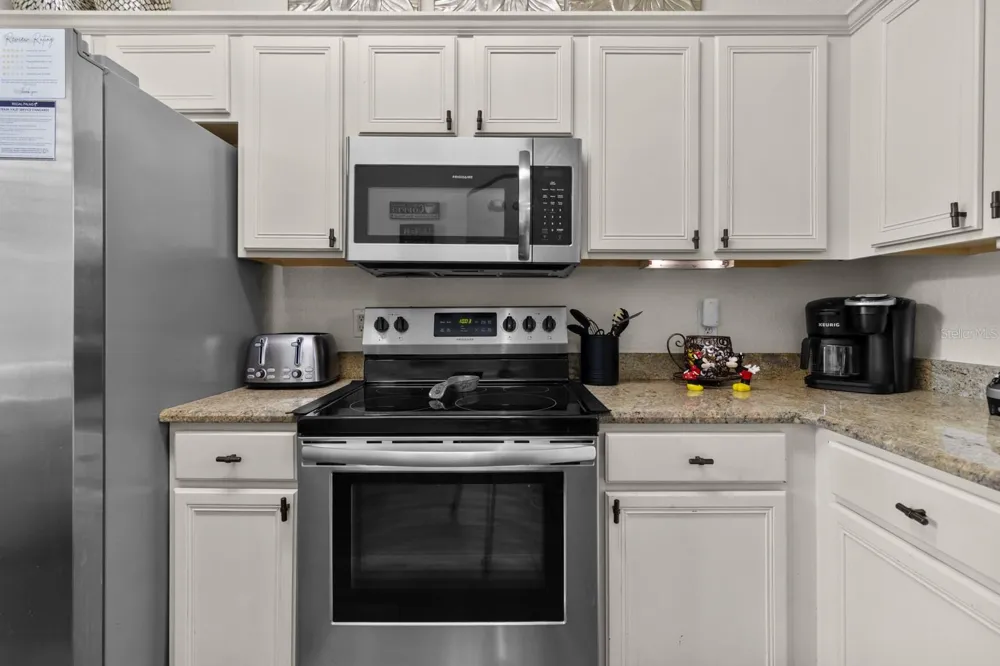 3633 CALABRIA AVENUE Davenport, FL 33897