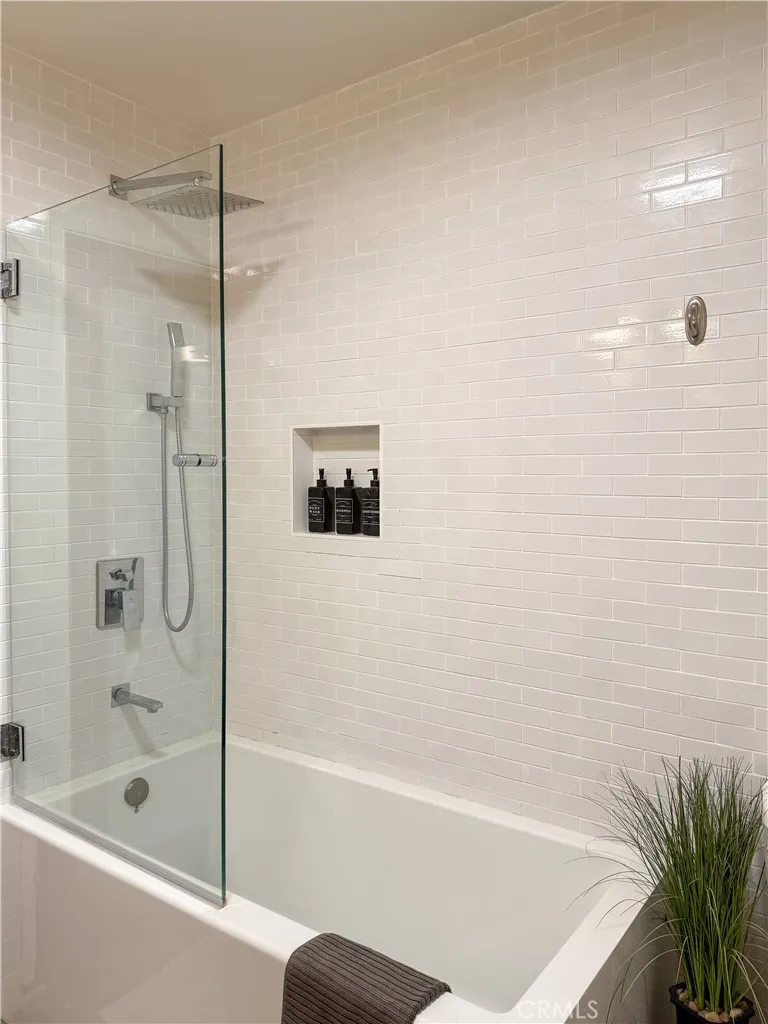 3241 Dahl La Puente, CA 91745