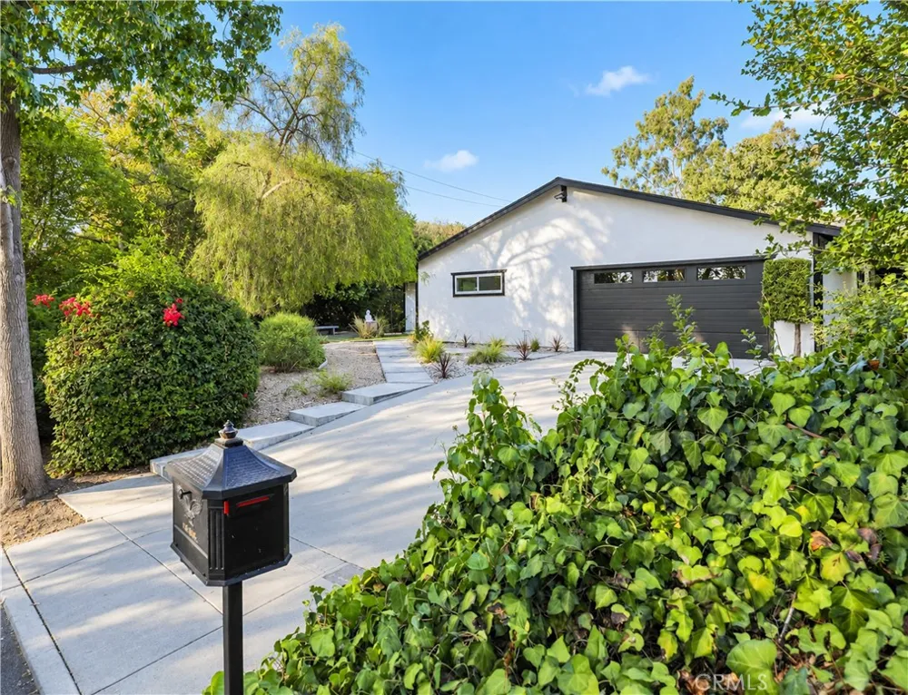 3241 Dahl La Puente, CA 91745