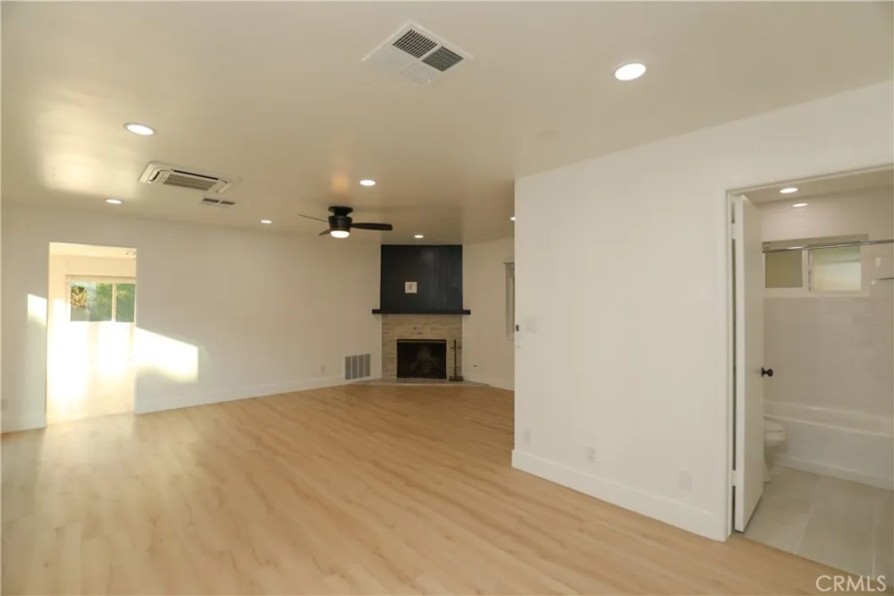 3241 Dahl La Puente, CA 91745