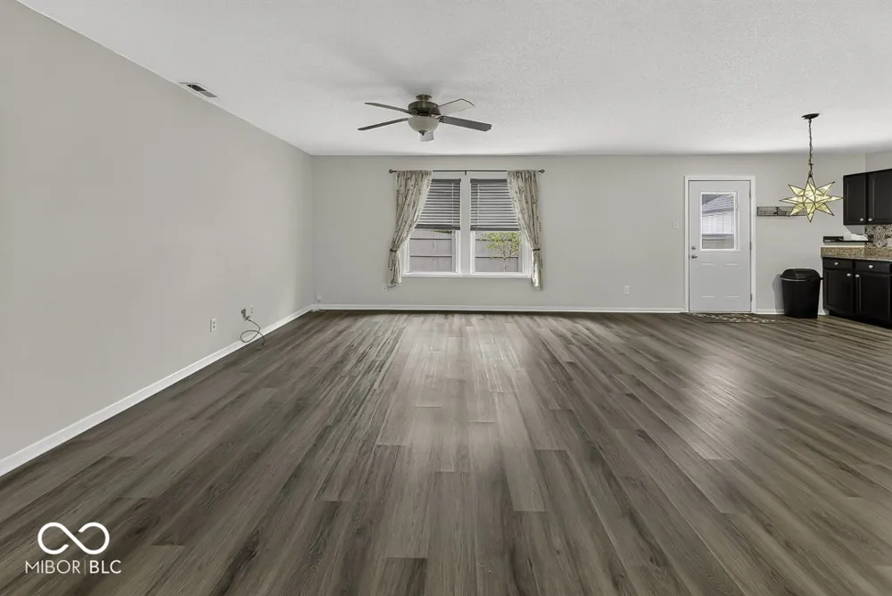 3335 Summer Breeze Lane Indianapolis, IN 46239