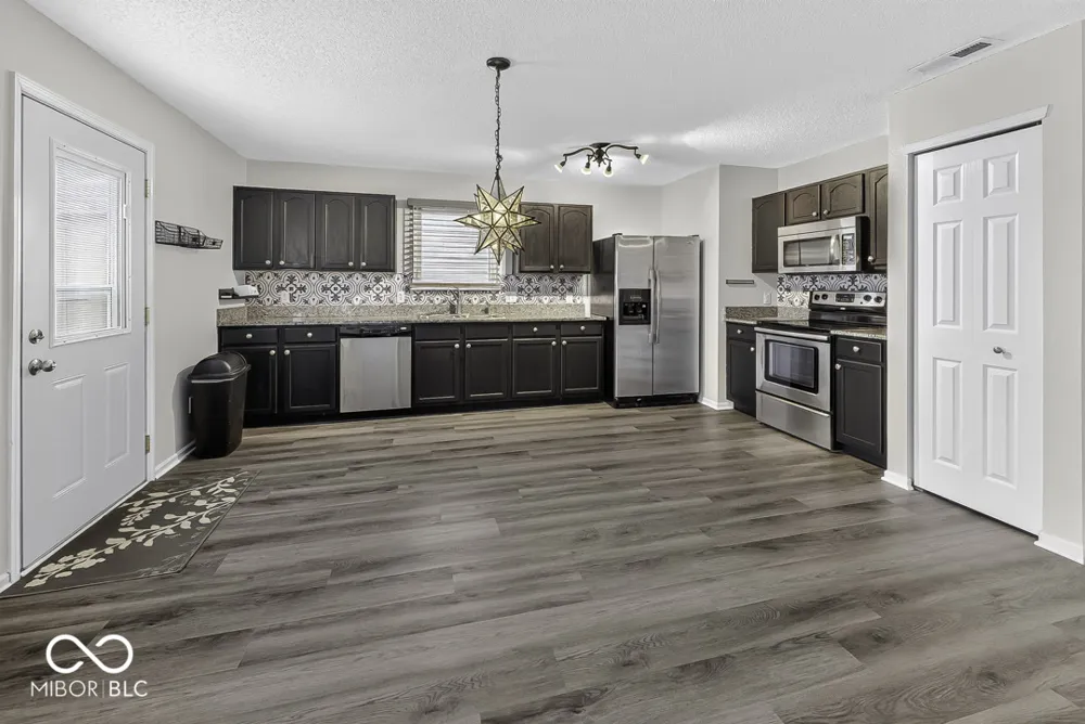 3335 Summer Breeze Lane Indianapolis, IN 46239