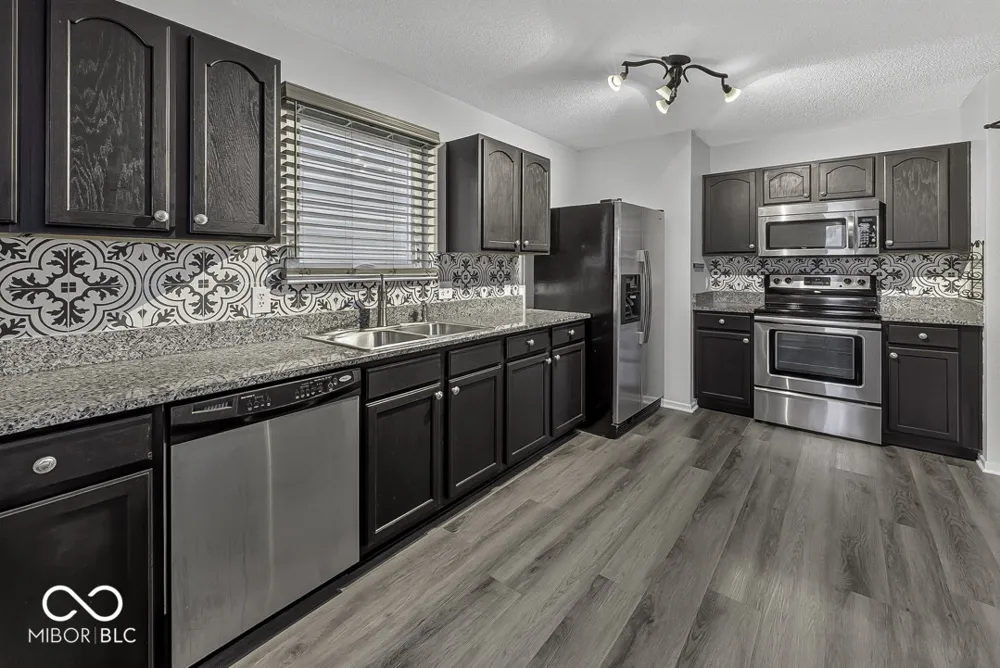 3335 Summer Breeze Lane Indianapolis, IN 46239