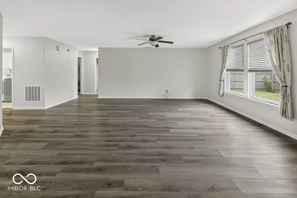 3335 Summer Breeze Lane Indianapolis, IN 46239