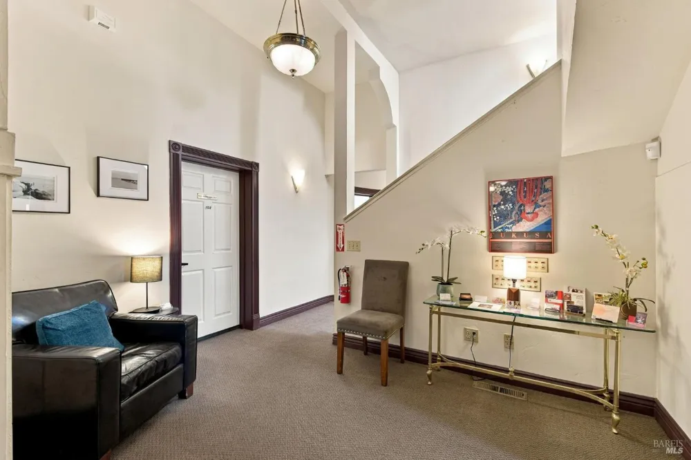 659 Cherry Street Santa Rosa, CA 95404