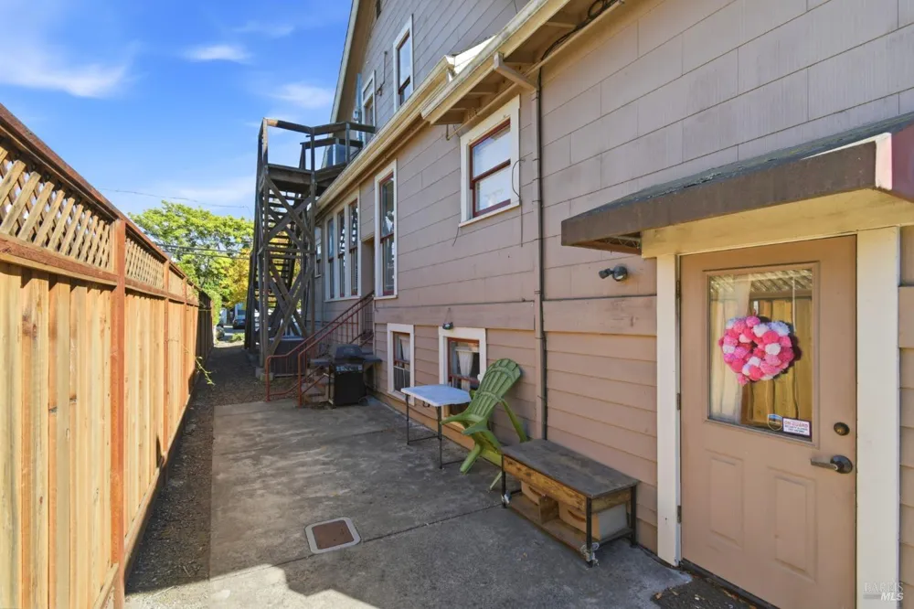 659 Cherry Street Santa Rosa, CA 95404