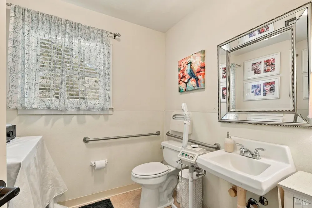659 Cherry Street Santa Rosa, CA 95404