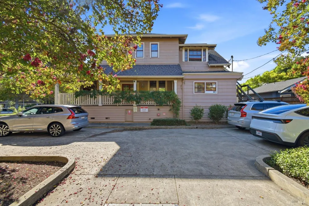 659 Cherry Street Santa Rosa, CA 95404