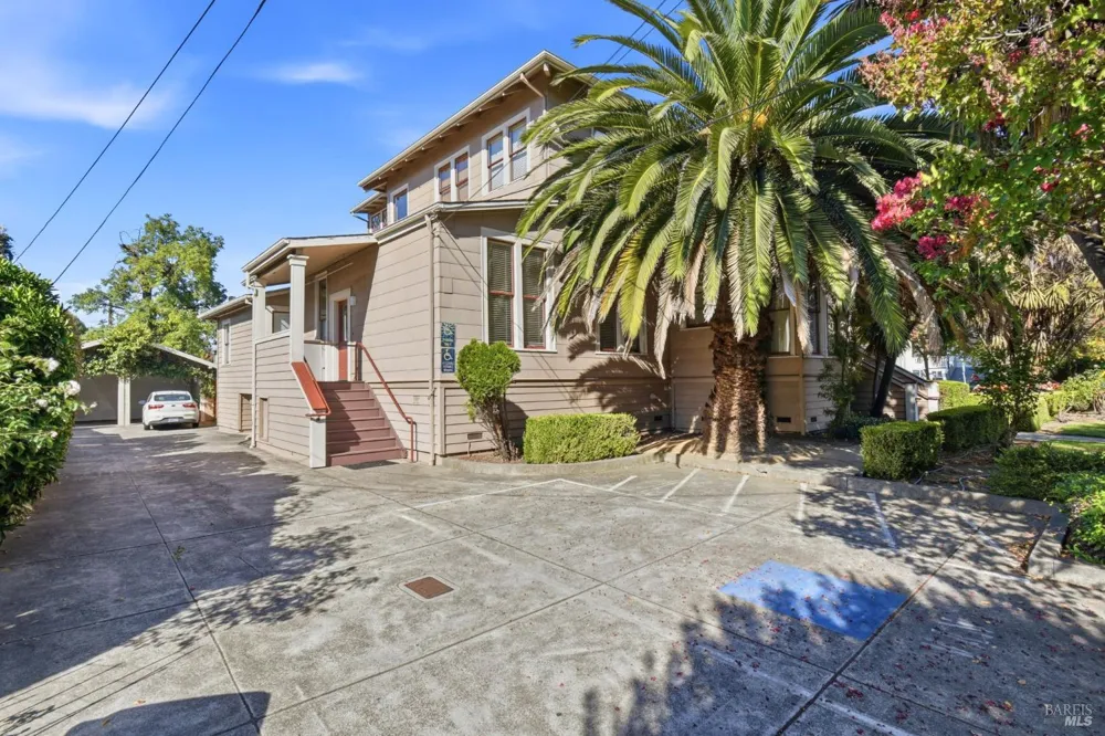 659 Cherry Street Santa Rosa, CA 95404