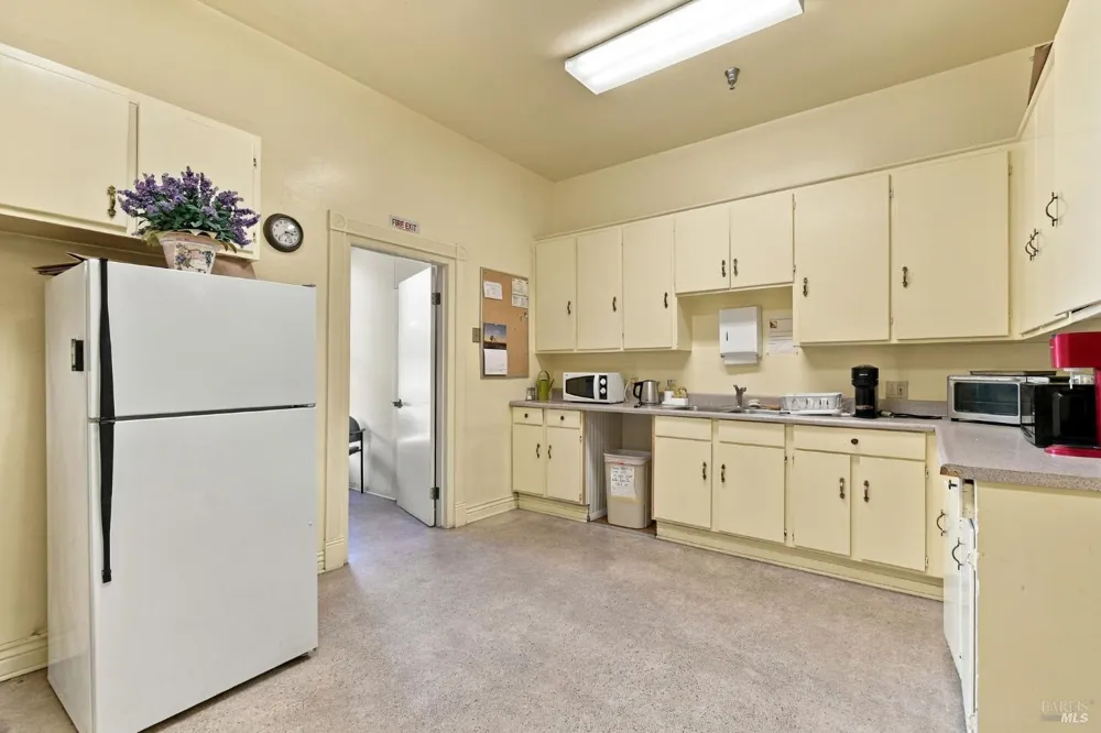 659 Cherry Street Santa Rosa, CA 95404