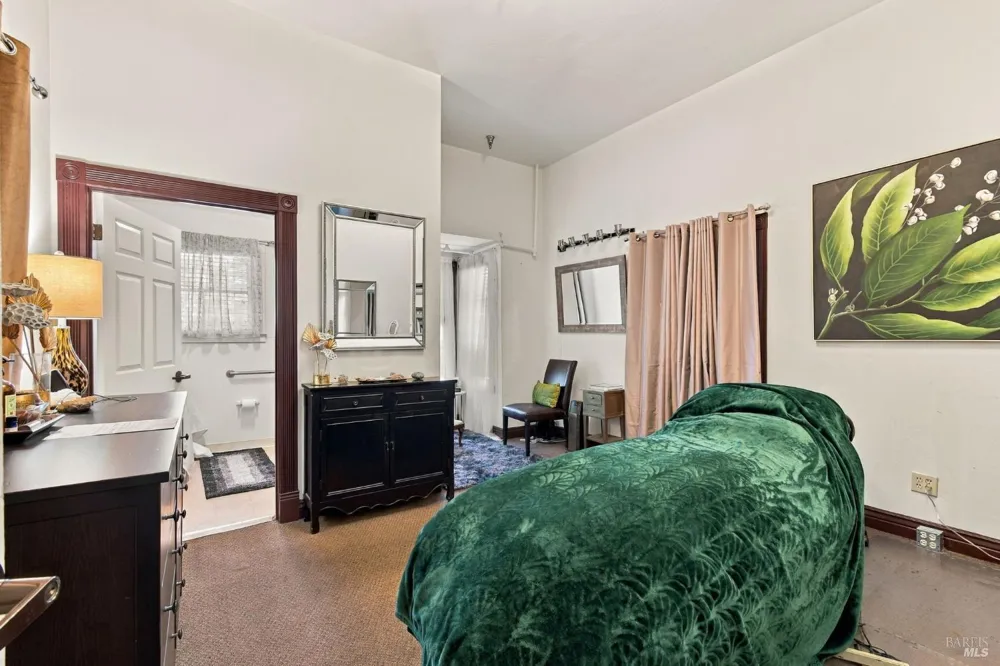 659 Cherry Street Santa Rosa, CA 95404