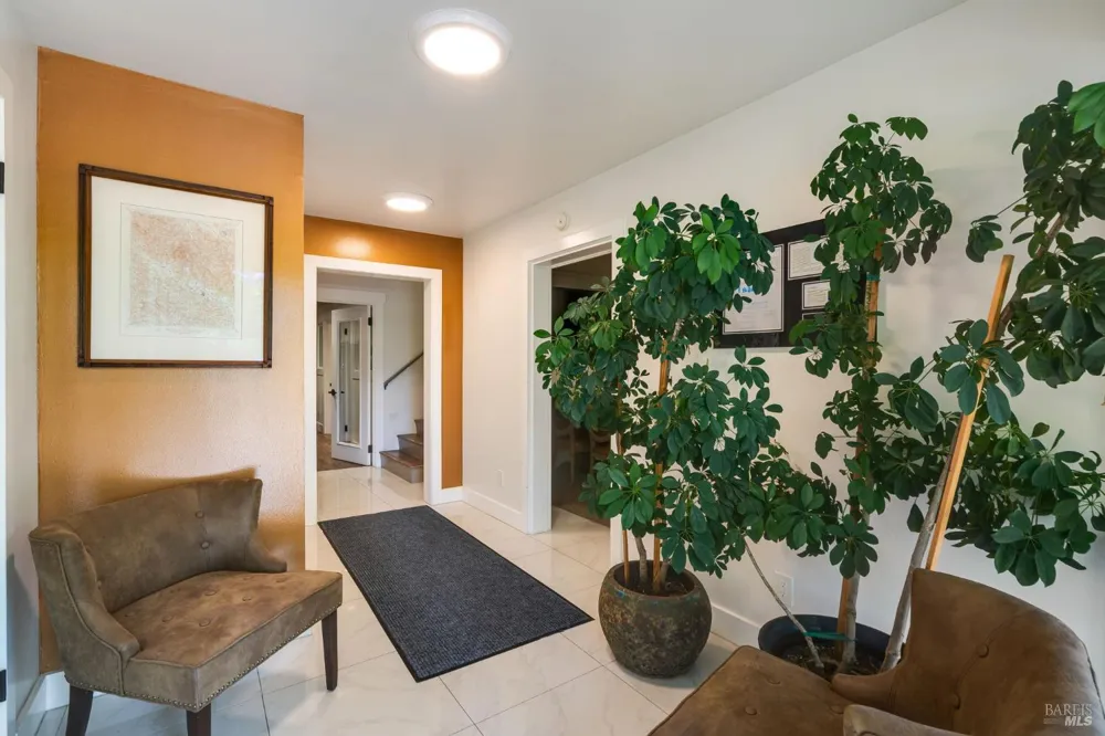 899 Dowdell Lane St. Helena, CA 94574