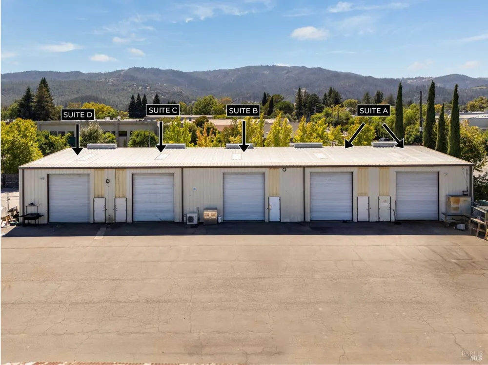 899 Dowdell Lane St. Helena, CA 94574