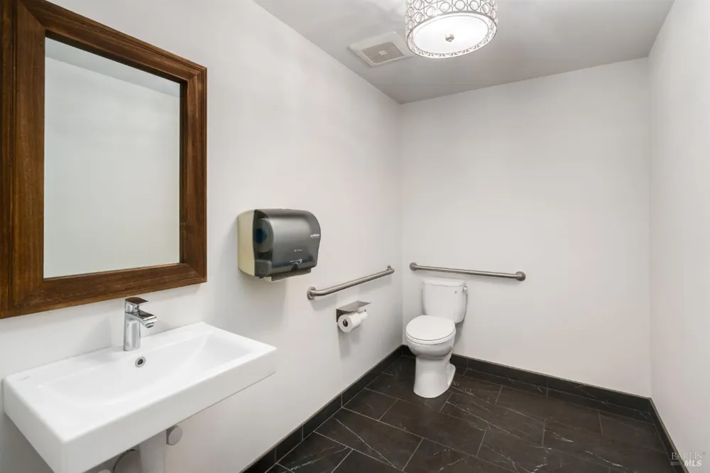 899 Dowdell Lane St. Helena, CA 94574