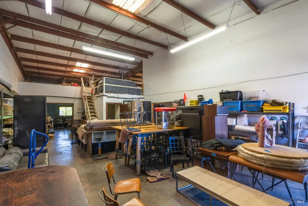 899 Dowdell Lane St. Helena, CA 94574