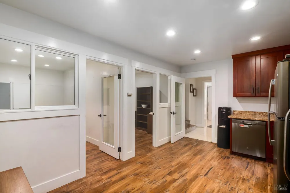 899 Dowdell Lane St. Helena, CA 94574