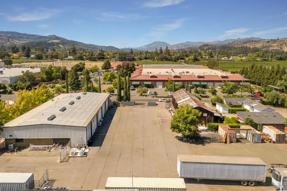 899 Dowdell Lane St. Helena, CA 94574