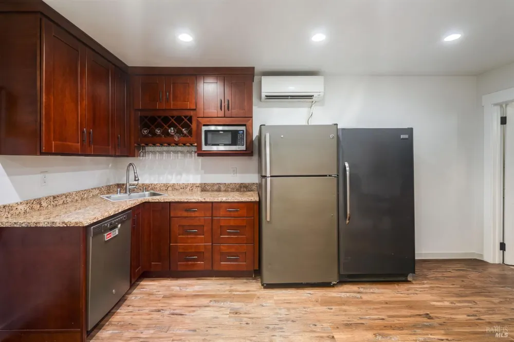 899 Dowdell Lane St. Helena, CA 94574