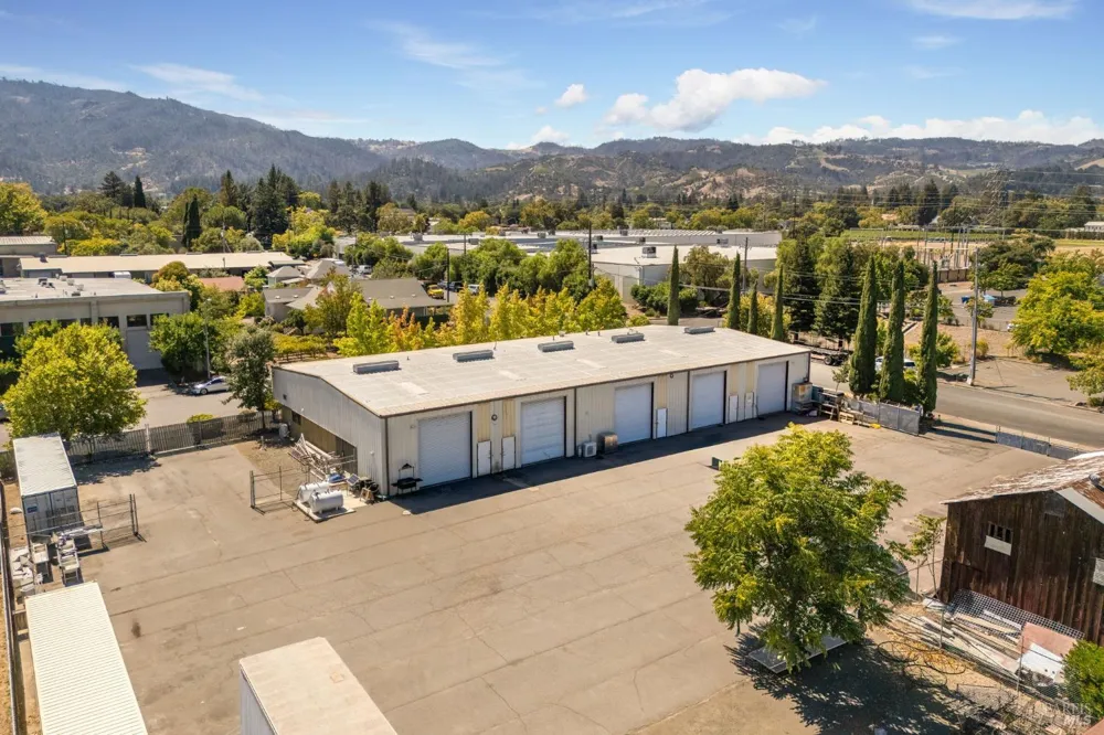899 Dowdell Lane St. Helena, CA 94574