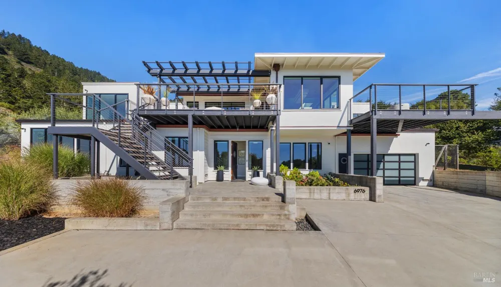 6976 Panoramic Highway Stinson Beach, CA 94970