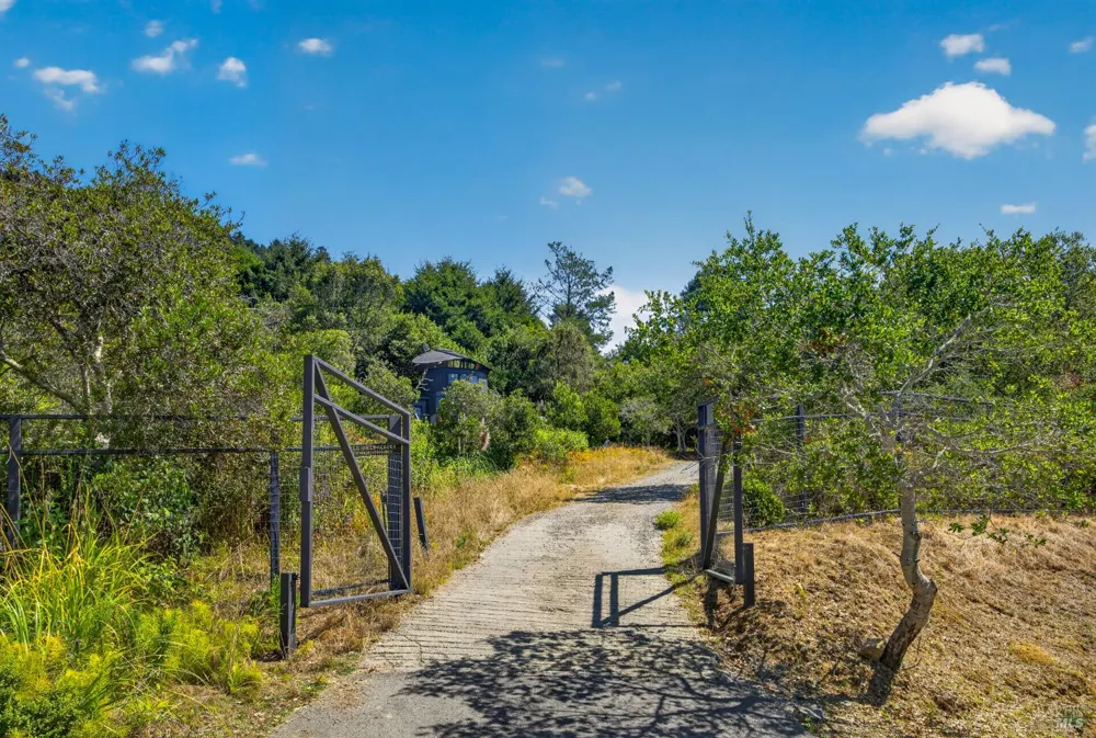 6976 Panoramic Highway Stinson Beach, CA 94970