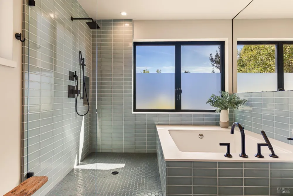 6976 Panoramic Highway Stinson Beach, CA 94970