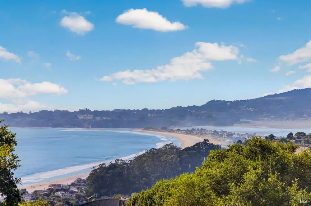 6976 Panoramic Highway Stinson Beach, CA 94970