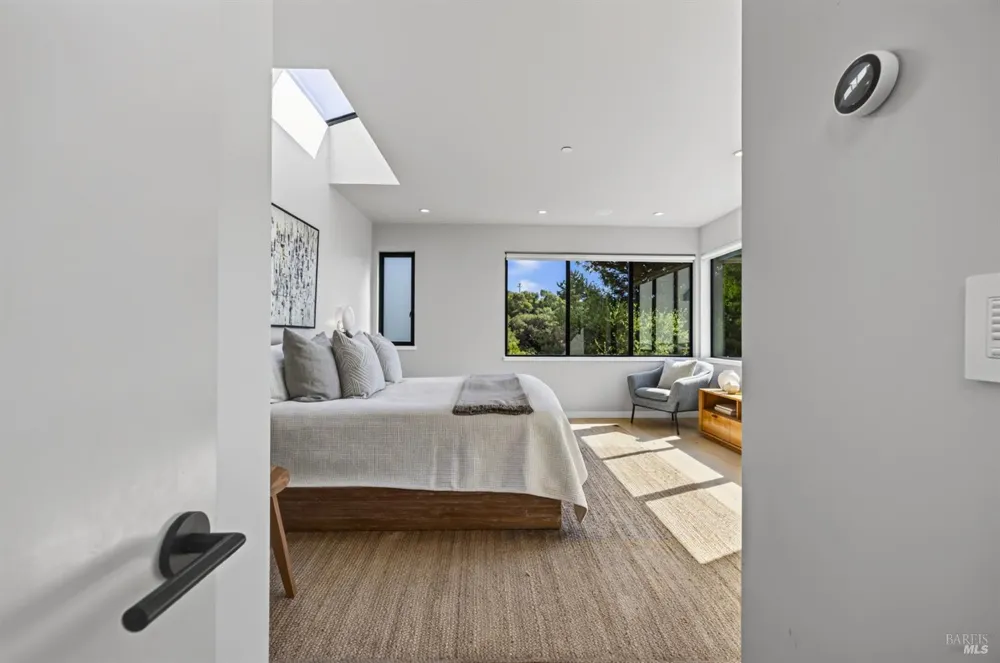 6976 Panoramic Highway Stinson Beach, CA 94970