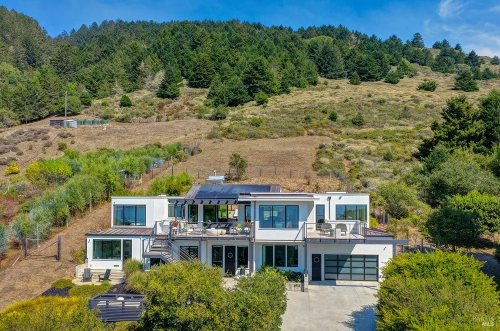 6976 Panoramic Highway Stinson Beach, CA 94970