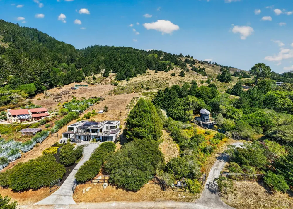 6976 Panoramic Highway Stinson Beach, CA 94970