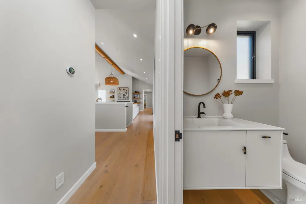 6976 Panoramic Highway Stinson Beach, CA 94970