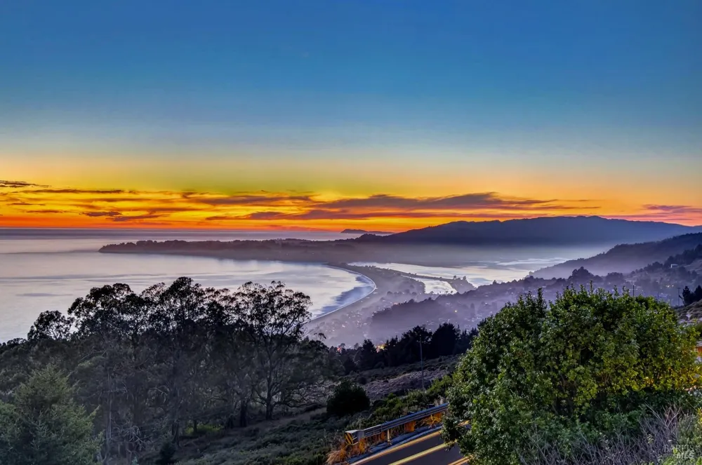 6976 Panoramic Highway Stinson Beach, CA 94970