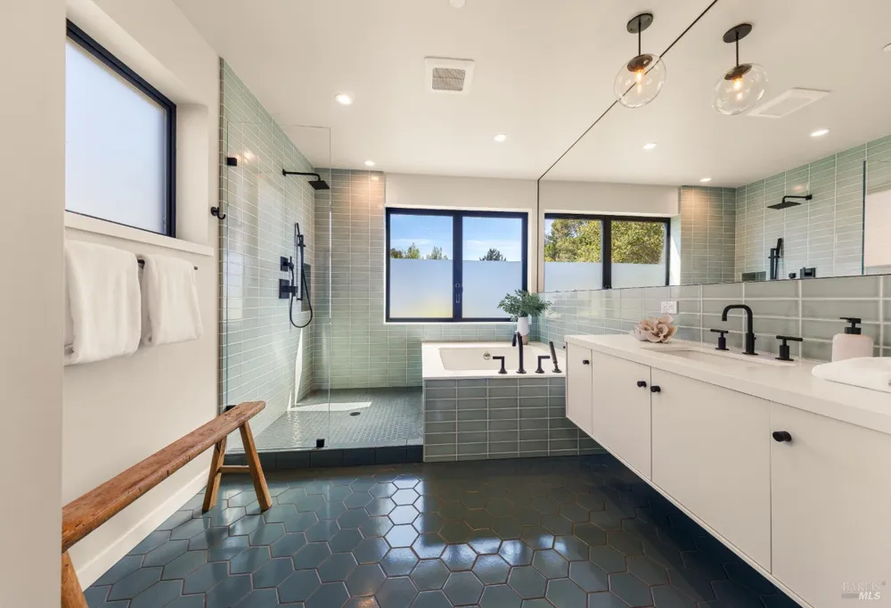 6976 Panoramic Highway Stinson Beach, CA 94970