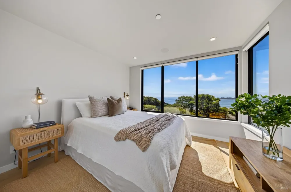 6976 Panoramic Highway Stinson Beach, CA 94970