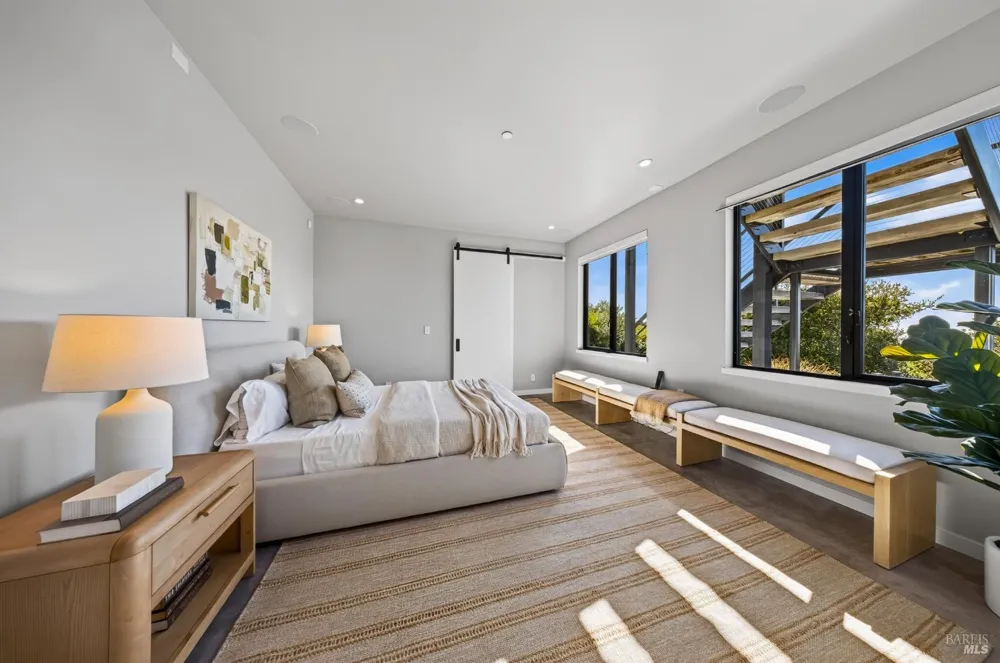 6976 Panoramic Highway Stinson Beach, CA 94970