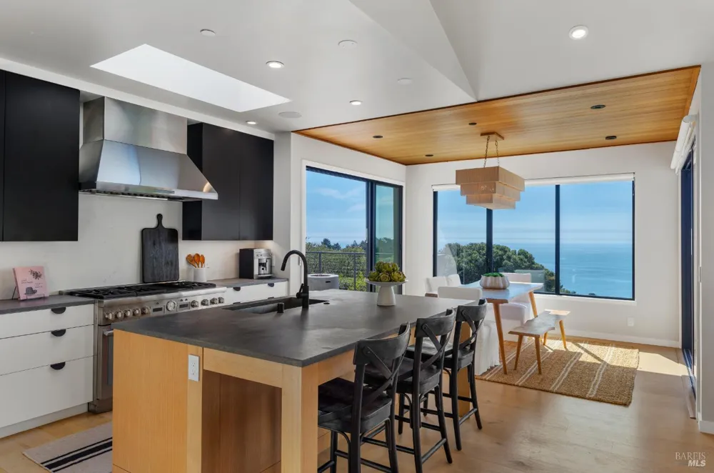 6976 Panoramic Highway Stinson Beach, CA 94970