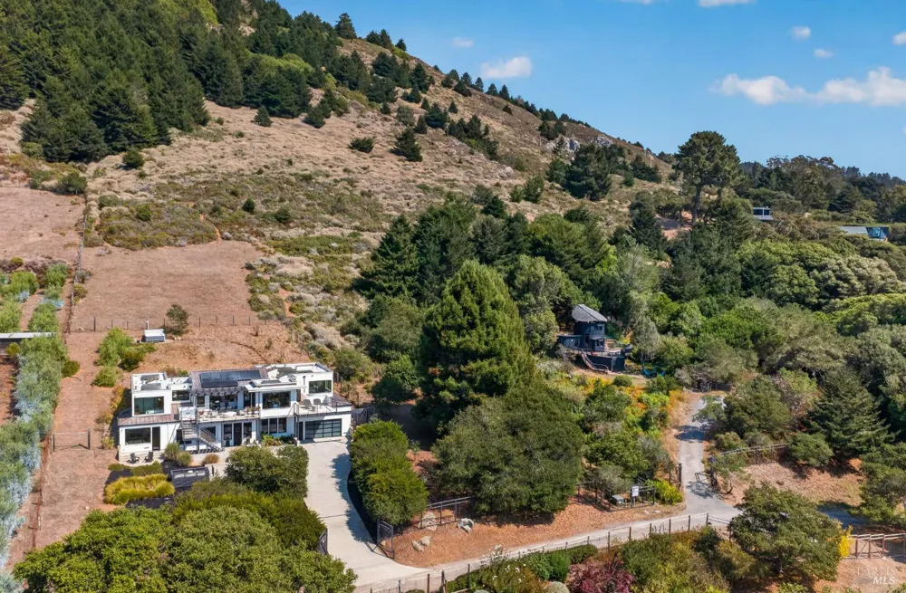6976 Panoramic Highway Stinson Beach, CA 94970