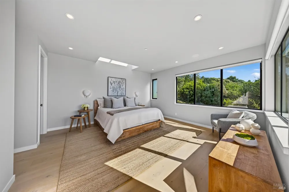 6976 Panoramic Highway Stinson Beach, CA 94970