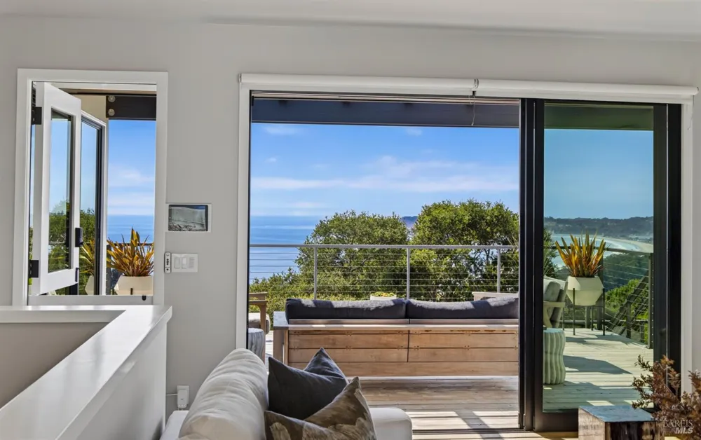 6976 Panoramic Highway Stinson Beach, CA 94970