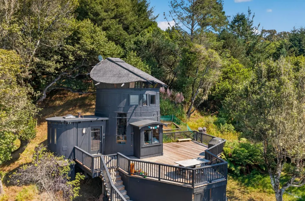 6976 Panoramic Highway Stinson Beach, CA 94970