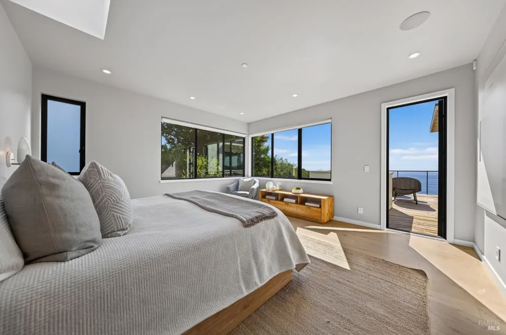 6976 Panoramic Highway Stinson Beach, CA 94970